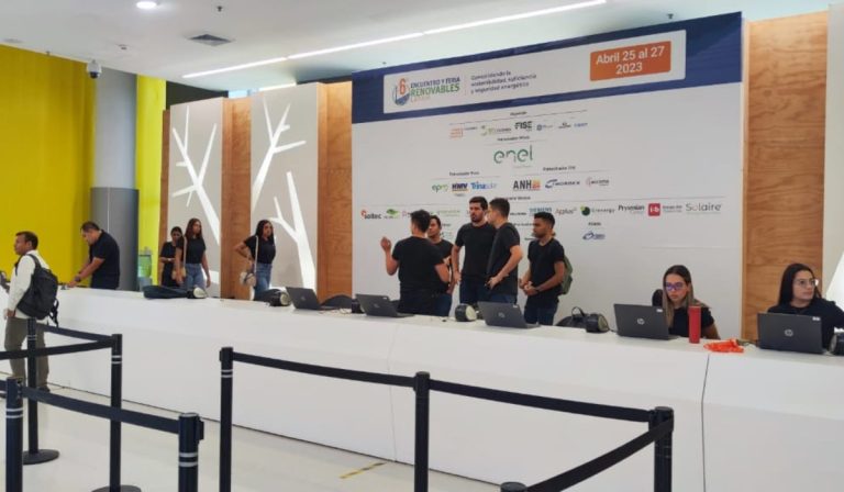 Inicia en Barranquilla el 6o. Encuentro y Feria de Renovables: clave para transición energética en Colombia