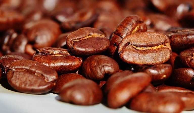 Fuerte caída de producción y exportación de café de Colombia en marzo