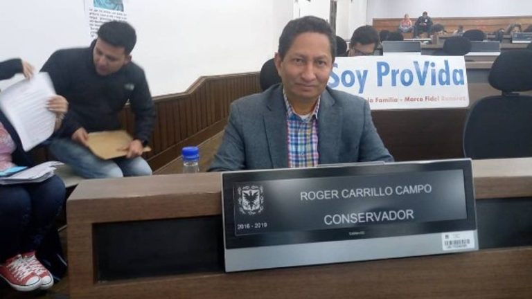 Presidente Petro pide la renuncia protocolaria del presidente de Coljuegos