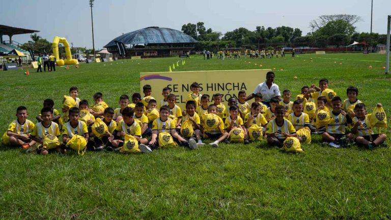 10.000 niños y jóvenes harán parte de los campamentos de fútbol de Bancolombia