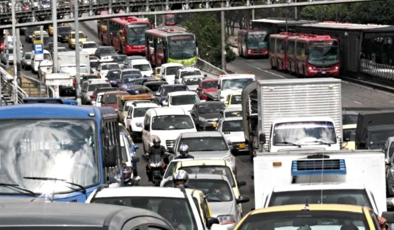 ¿Los cambios en los límites de velocidad que propone el MinTransporte empeorarían el tráfico de Bogotá?