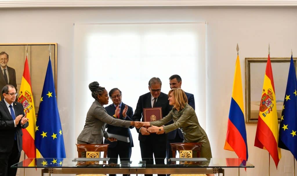 Firma de memorandos y acuerdos entre España y Colombia