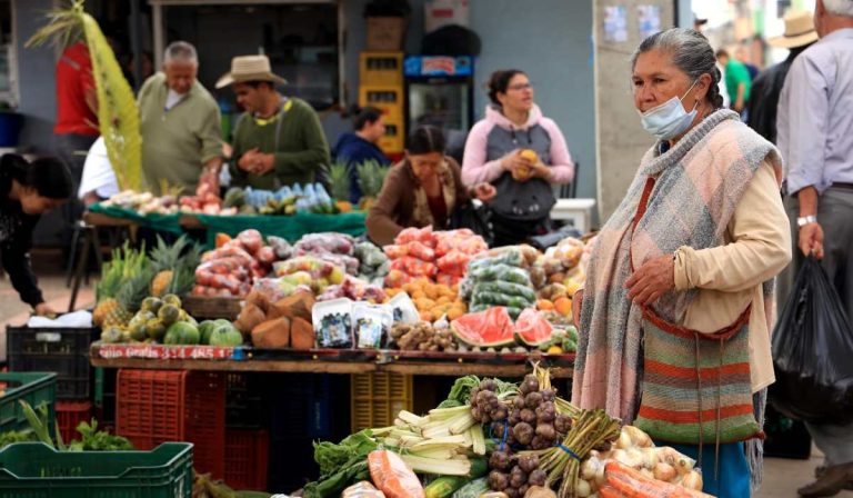 Costo de vida y economía, entre las mayores preocupaciones de los colombianos, dice una encuesta