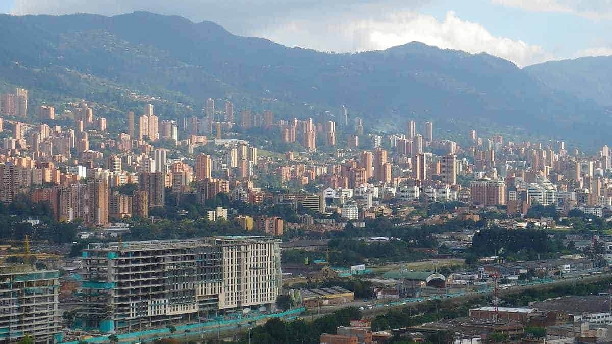 Pasaje de bus en Medellín en 2024
