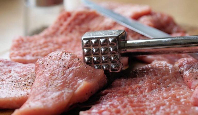 Productores de carne en Colombia deciden bajar el precio en un 15%