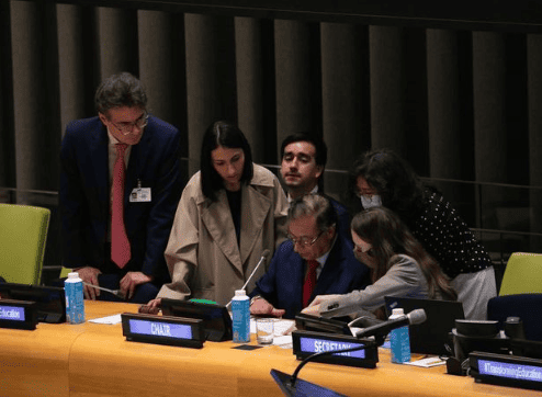 a delegación de Colombia en Naciones Unidas, en defensa de la Selva Amazónica y la Paz Total