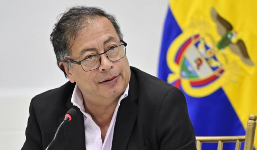 Ministro Bonilla asume funciones presidenciales por viaje de Petro