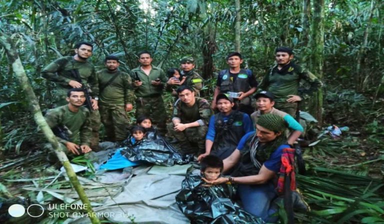 Fuerzas Militares encuentran con vida a niños indígenas perdidos tras 40 días en Guaviare