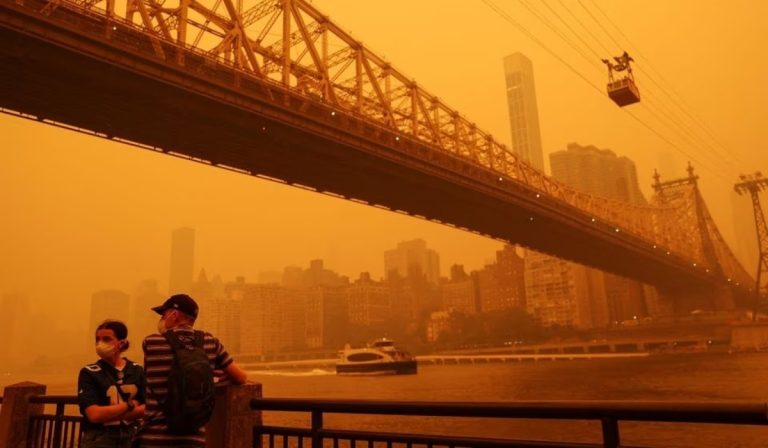 Nueva York, a ‘oscuras’ y con pésima salud ambiental por humo de incendios desde Canadá