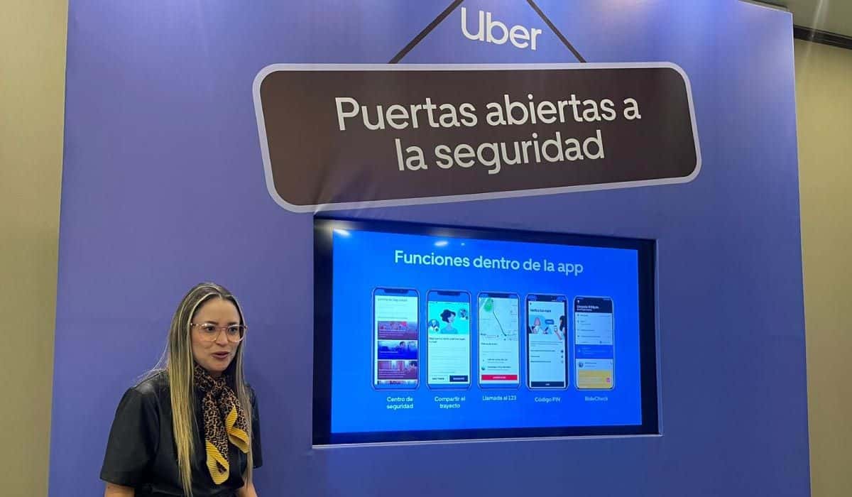 Manuela Bedoya, gerente de comunicaciones de seguridad de Uber.