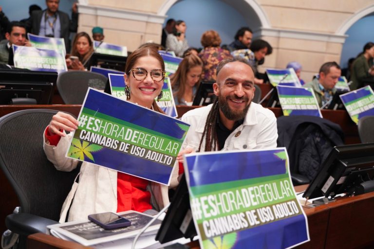 ¿Está en riesgo ley para regular consumo de cannabis recreativo en Colombia?