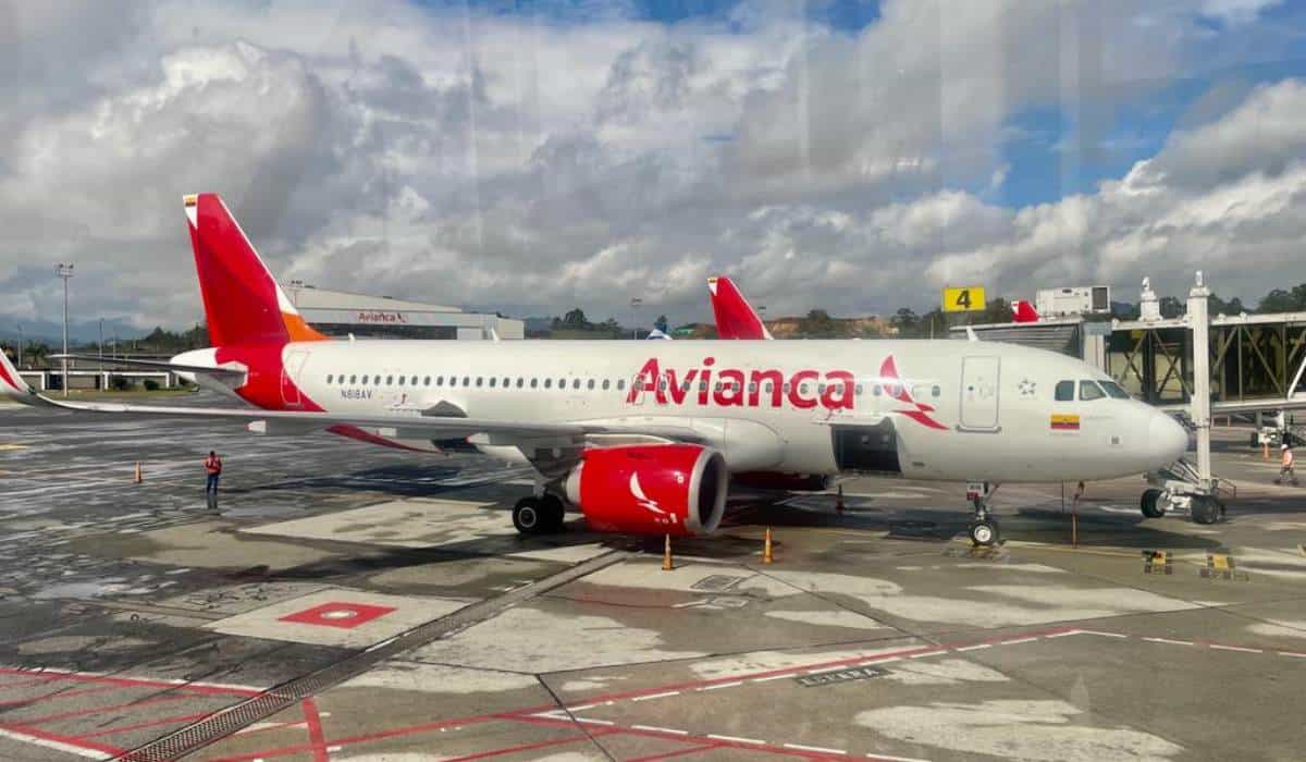 Avión de Avianca en el aeropuerto José María Córdova de Rionegro