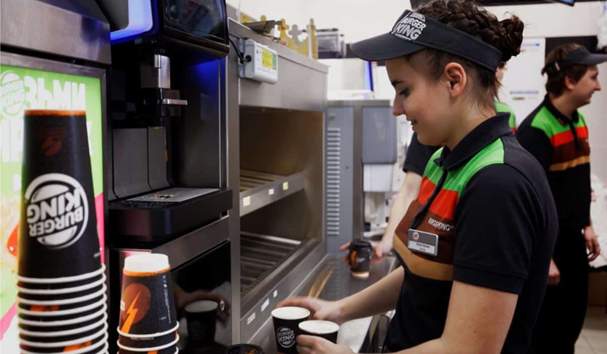 Burger King le pagará a un colombiano por probar su menú durante tres días