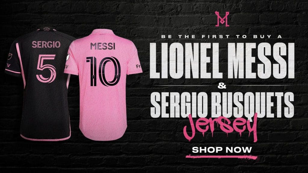 Así se ve la camiseta de Messi y Busquets disponible en la página del Inter