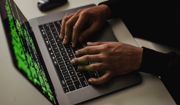 IFX espera que hackeo masivo en Colombia quede solucionado por completo en los próximos días
