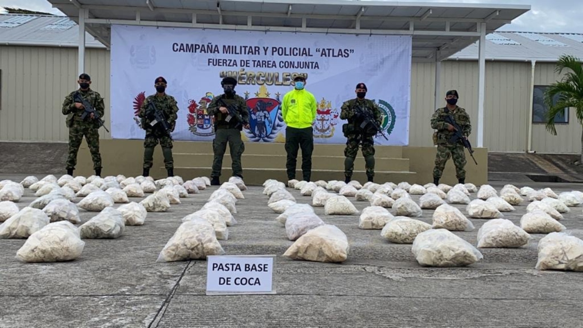 Colombia sigue inundada de coca: precios están cayendo en picada por sobreproducción.