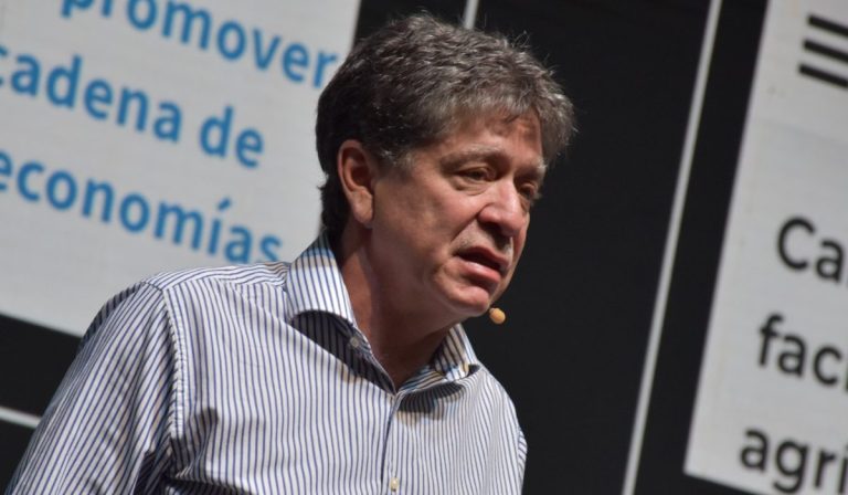 Bruce Mac Master: Inflación más decrecimiento llevarían a «uno de los peores momentos de la economía colombiana”