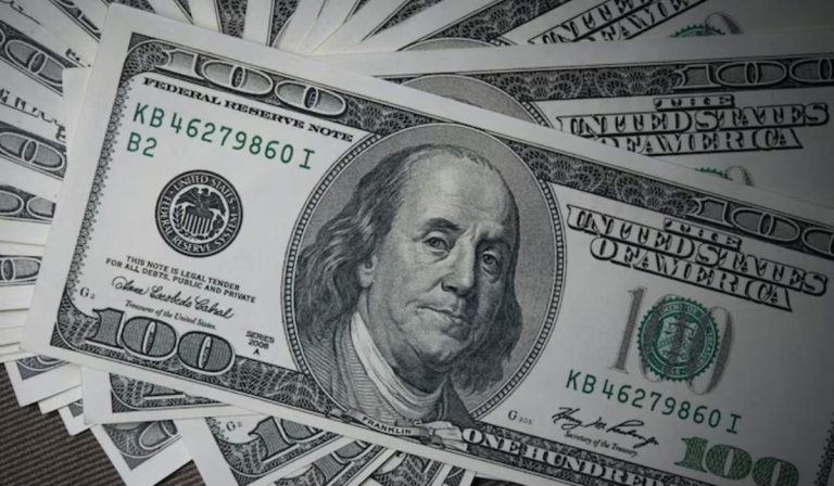 Dólar en Colombia abrió al alza a punto de tocar $4.400
