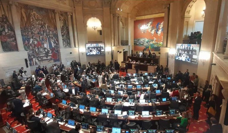 Plenaria de la Cámara de Representantes no archiva reforma a la salud y levanta sesión