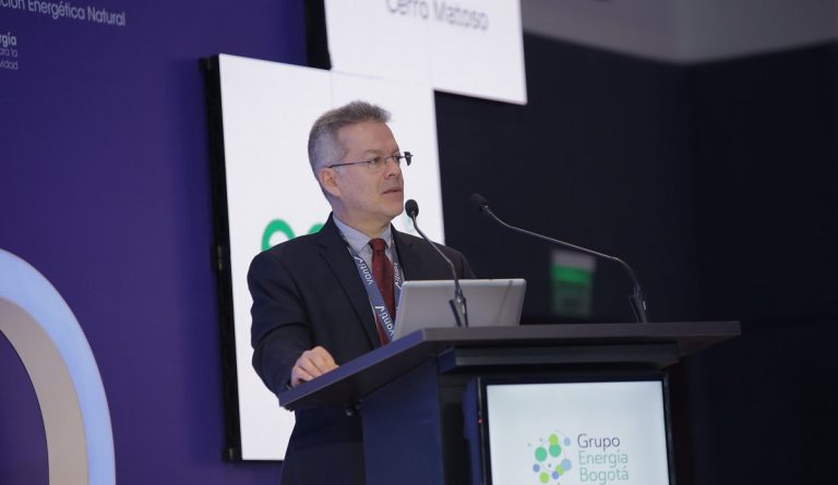 Renunció José Fernando Prada, director de la CREG en Colombia