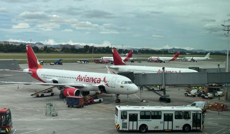 Avianca explica los motivos de cancelaciones y retrasos en vuelos desde Bogotá durante este miércoles