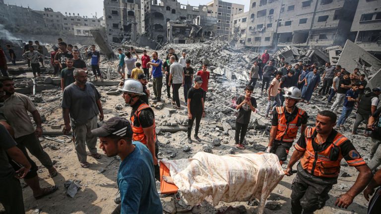 Premercado | Escalada de guerra en Israel y Gaza genera máxima tensión: Biden llega a Medio Oriente