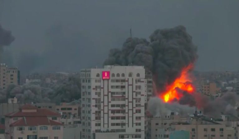 Israel se declara en guerra tras bombardeo sorpresa de Hamas que deja más de 250 muertos