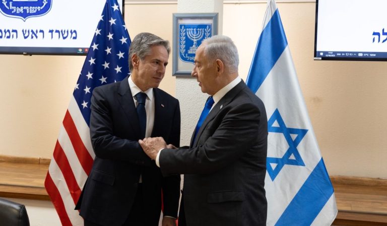 Estados Unidos refuerza apoyo a Israel en medio de guerra con Hamas