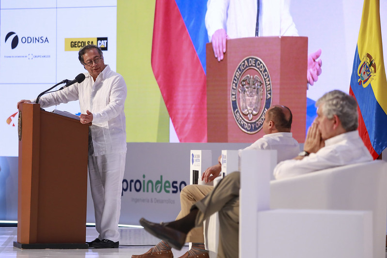 El presidente de Colombia, Gustavo Petro, anunció varias medidas, entre ellas no subir los altos salarios del Estado. 