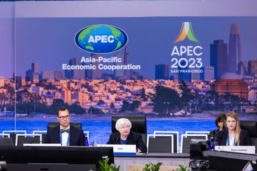 30ª reunión anual de ministros de finanzas de APEC en San Francisco.