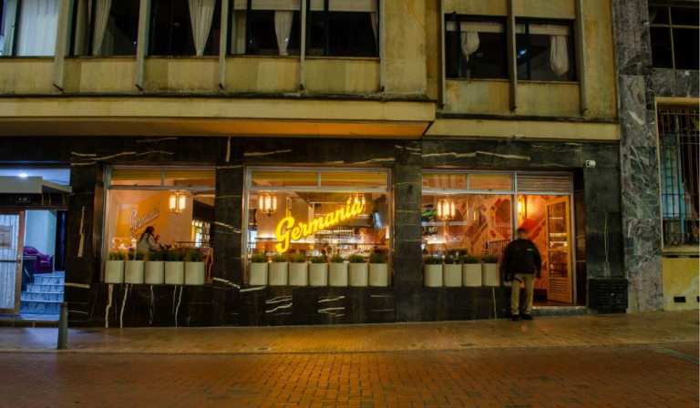 Vuelve a operar en Bogotá el bar de cerveza alemana Germania, tras 120 años