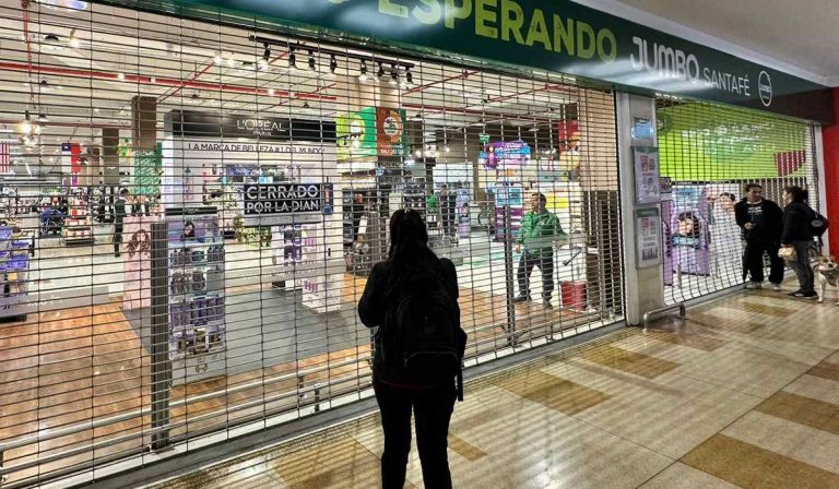 DIAN cierra el Jumbo del Centro Comercial Santafé, en Bogotá, por incumplir con factura electrónica