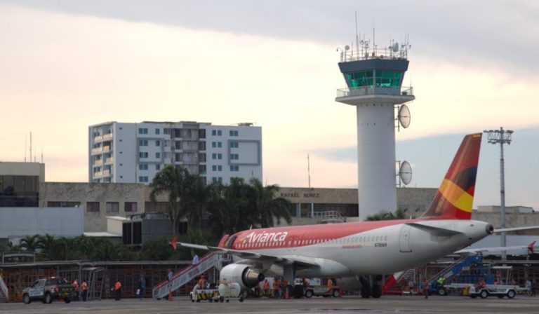 Firman contrato para ampliar aeropuerto de Cartagena: así será su transformación