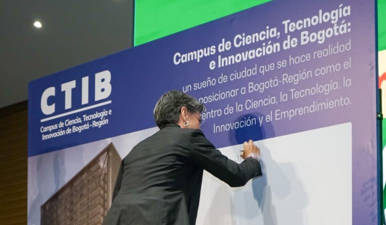 Claudia López firma convenio para la construcción de megaobra de ciencia y tecnología en Bogotá