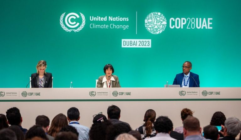 Colombia, Kenia y Francia tendrán misión de expertos para definir cambio de deuda por acción climática