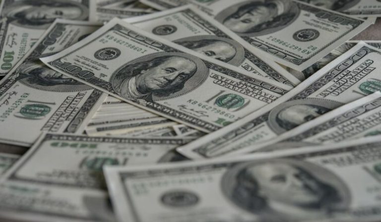Dólar en Colombia cerró este 15 de enero en $3.903 en jornada Next Day