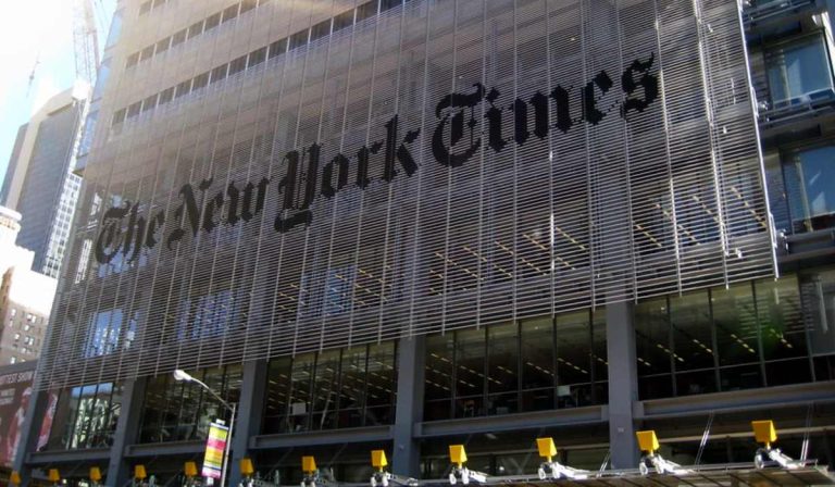 The New York Times demanda a Chat GPT y Microsoft por derechos de autor