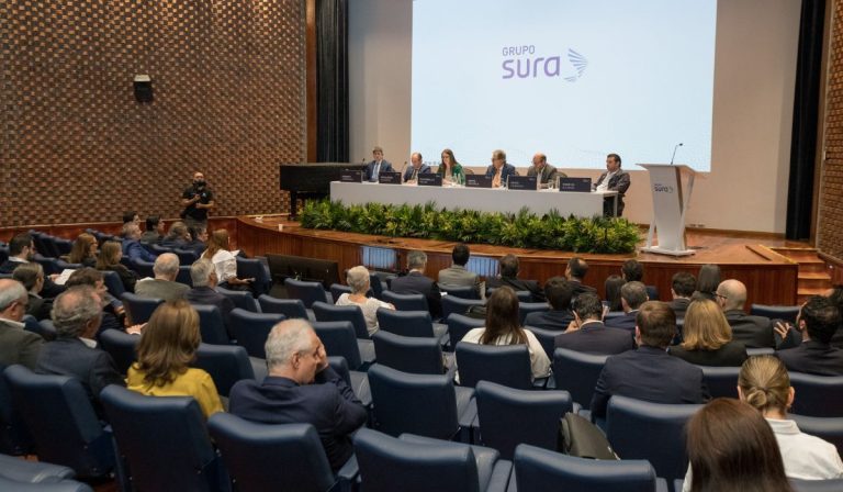 Avance | Accionistas de Grupo Sura aplazan asamblea para cambiar Junta Directiva