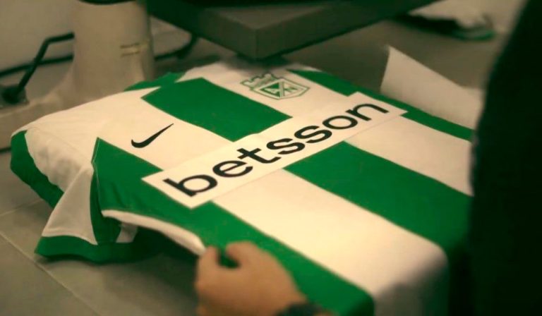 Atlético Nacional cambia su patrocinador principal, llega Betsson por Postobón